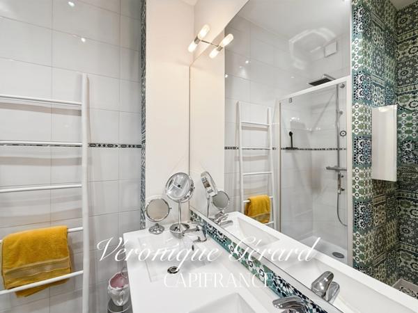 Appartement 2 chambres, prêt à vivre de 70 M2 avec 2 places de parking