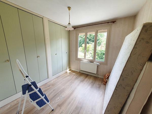 Maison Ecommoy 103 m² - 2 chambres - Jardin et garage
