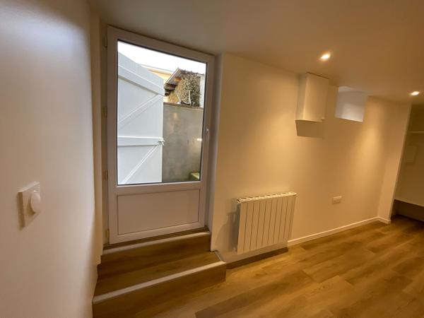 TRES BELLE MAISON DE VILLE ENTIEREMENT RENOVEE AVEC 5 CHAMBRES 3 SALLE S DE BAINS SOTTEVILLE LES ROUEN
