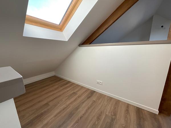 TRES BELLE MAISON DE VILLE ENTIEREMENT RENOVEE AVEC 5 CHAMBRES 3 SALLE S DE BAINS SOTTEVILLE LES ROUEN