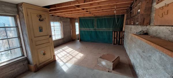 Maison de 12 pièces et ses annexes avec une vue dégagée