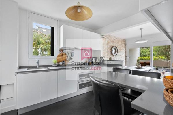 Appartement 3 chambres 95 m2 Lycée international