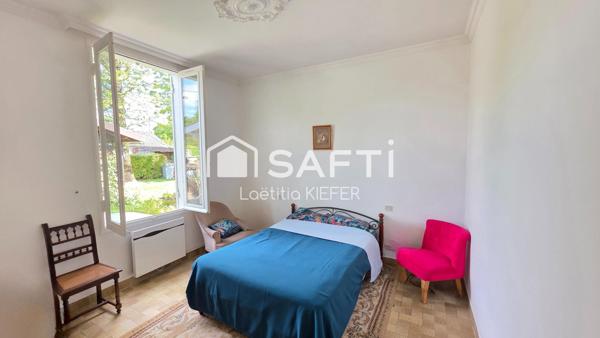 2 maisons sur beau terrain paysagé