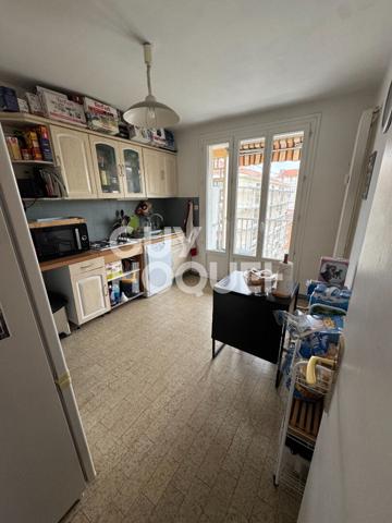 T4 dernier étage avec garage