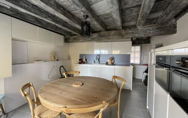 Vente Maison de ville Vue sur le Puy-De-Dôme rénové(e) Thiers   