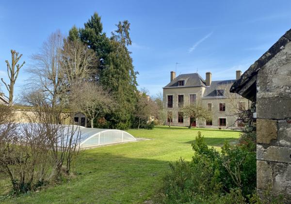 Maison Checy 10 Pièces 317m2