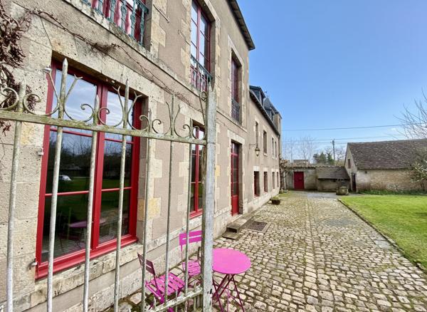 Maison Checy 10 Pièces 317m2