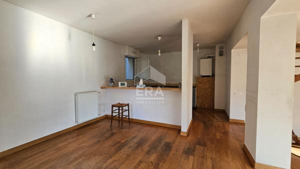 Maison d'artiste avec vue surplombant Lourdes et son château