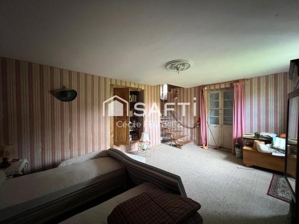 Ensemble immobilier avec plus d’un hectare de terrain