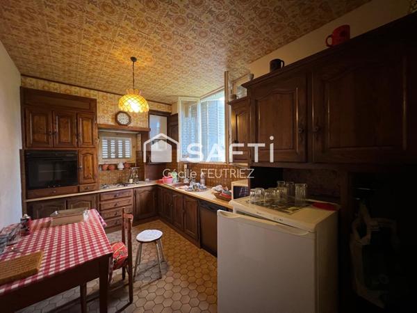 Ensemble immobilier avec plus d’un hectare de terrain