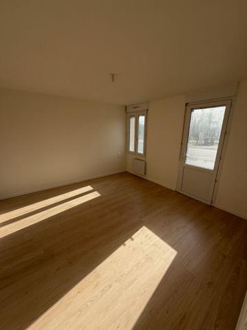 A la la location Appartement T2 - 27520- Réf CANT-RDC2