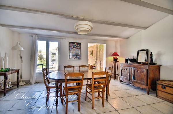 Maison de charme en pierre à vendre 6 pièces, 4 chambres à MARSILLY (17)