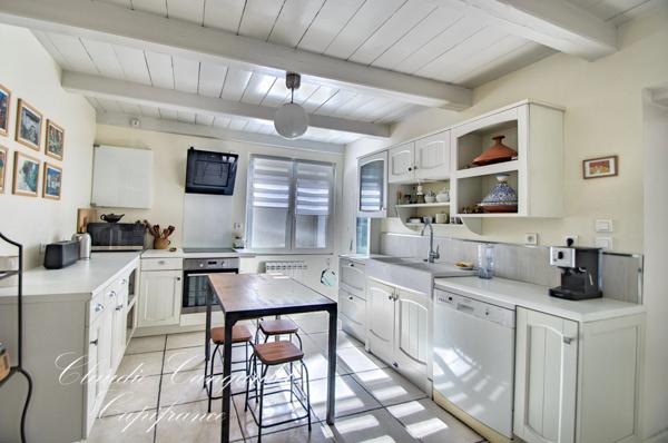 Maison de charme en pierre à vendre 6 pièces, 4 chambres à MARSILLY (17)