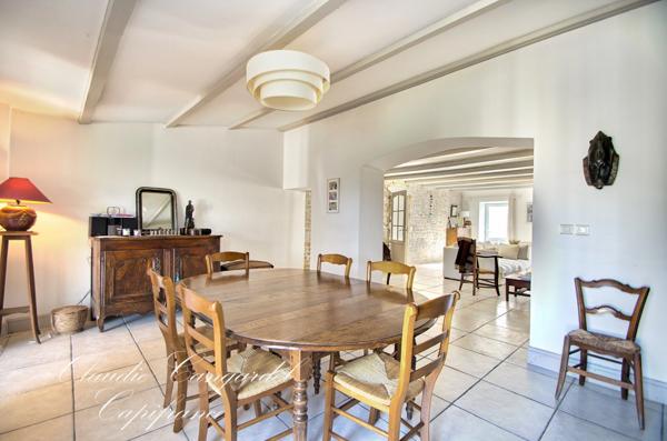 Maison de charme en pierre à vendre 6 pièces, 4 chambres à MARSILLY (17)