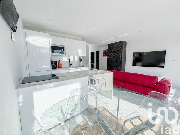 Appartement 2 pièces de 53 m² à Saint-Raphaël (83700)