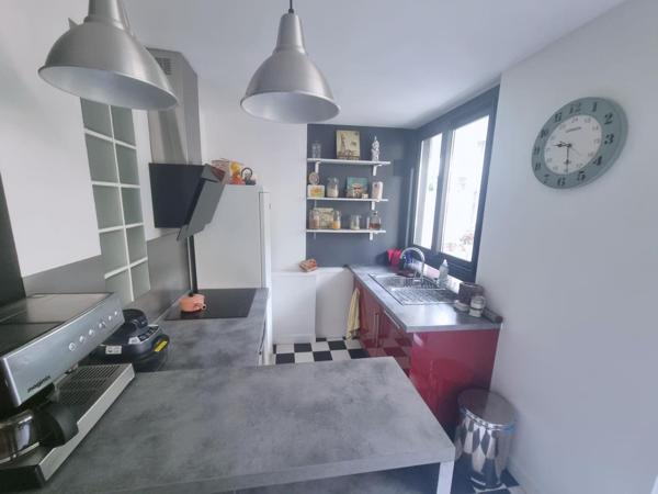 Studio 33 m² avec balcon filant, proche métro