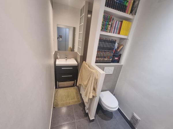 Studio 33 m² avec balcon filant, proche métro