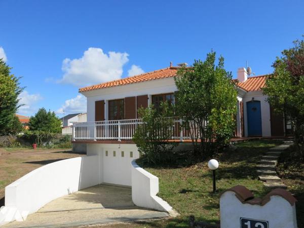 Maison traditionnelle de centre bourg sur sous sol total