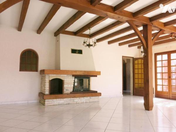 Maison traditionnelle de centre bourg sur sous sol total