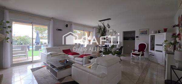 Maison 145 m² sur 1327 m² de jardin avec piscine