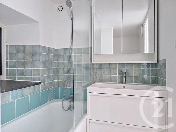 Immeuble à vendre  230 m 2   ARGENTAN  - 61