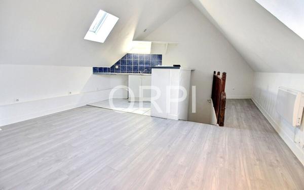 Appartement à louer    2 pièces • 25,85 m2 Le Coudray-Montceaux