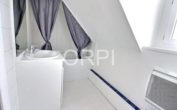 Appartement à louer    2 pièces • 25,85 m2 Le Coudray-Montceaux