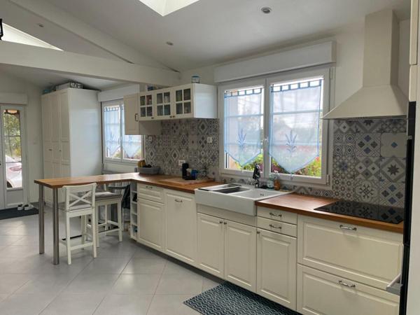 Maison  5 pièce(s) 130 m2