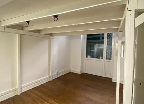 Appartement à louer    1 pièce •  Strasbourg