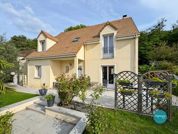 Maison La Ferte Alais 8 pièce(s) 180 m2