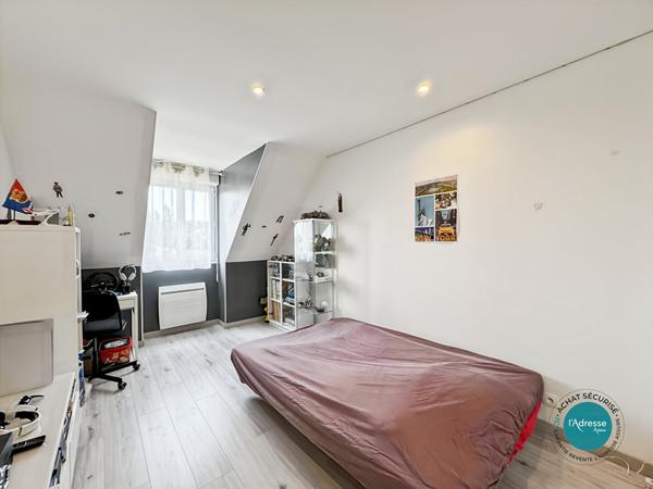 Maison La Ferte Alais 8 pièce(s) 180 m2