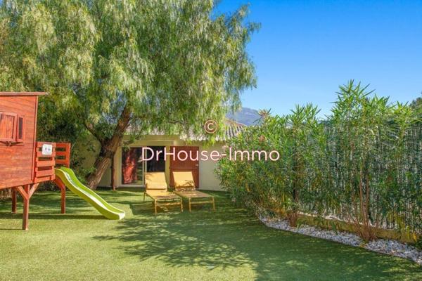 Appartement à vendre 5 pièces de 121 m²