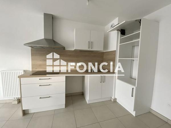 Location Appartement 4 pièces 85 m² - 55/73 IMPASSE DES CHARMETTES Nîmes 30900
