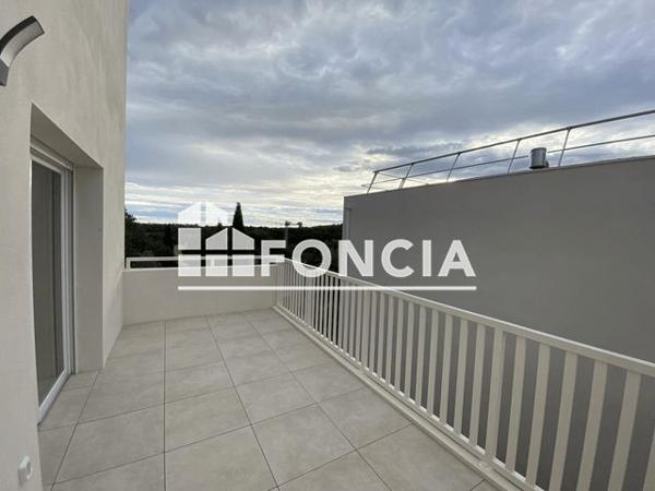 Location Appartement 4 pièces 85 m² - 55/73 IMPASSE DES CHARMETTES Nîmes 30900