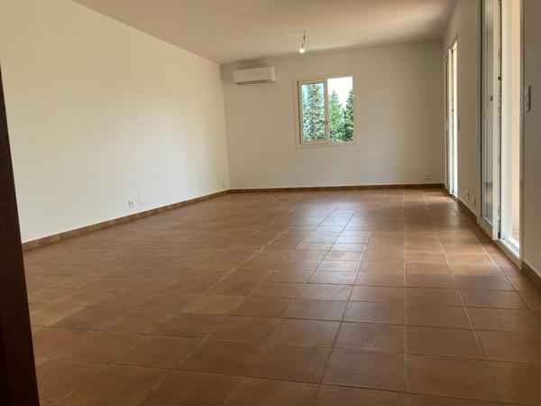 Maison 4 pièces à louer Ventenac en Minervois - 11120 / Réf: 2162