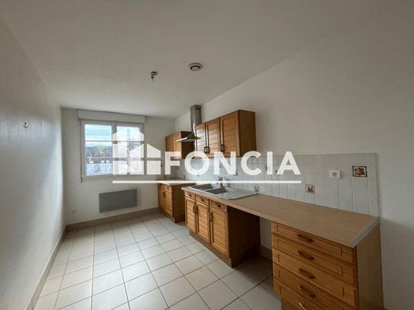 Location Appartement 2 pièces 75.6 m² - 12 RUE DU MOULIN A VENT Noyers Sur Cher 41140