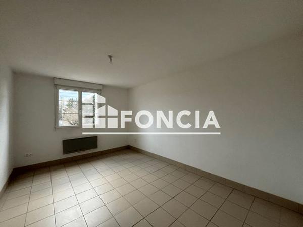 Location Appartement 2 pièces 75.6 m² - 12 RUE DU MOULIN A VENT Noyers Sur Cher 41140