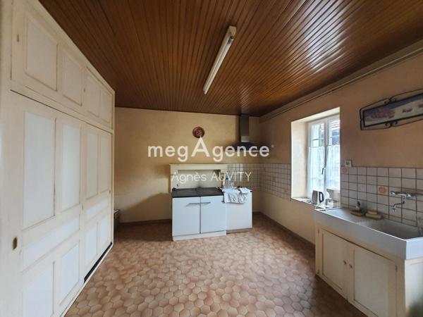 Maison à SAINT-MARCEL-EN-MARCILLAT, 03420 - 7 pièces 145m²