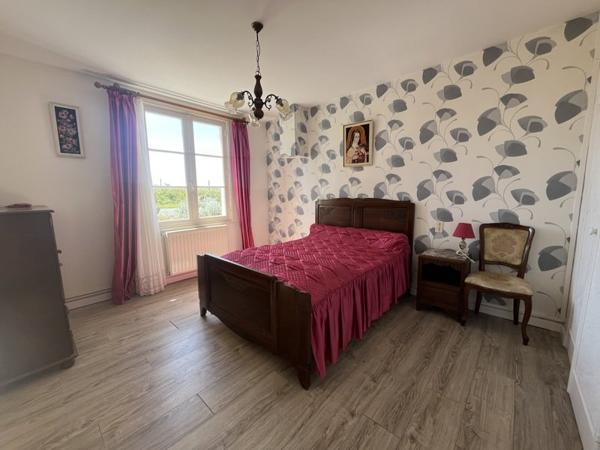 Maison 84 990 € Puymangou 7 p 137 m² DPE F