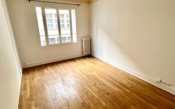 Appartement à louer    3 pièces •  Paris 19