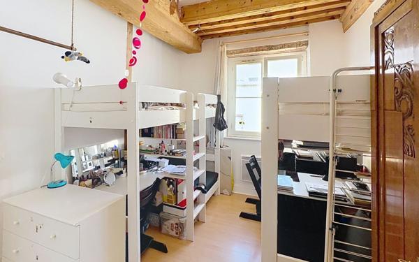 Appartement à vendre    2 pièces • 50 m2 Lyon 1