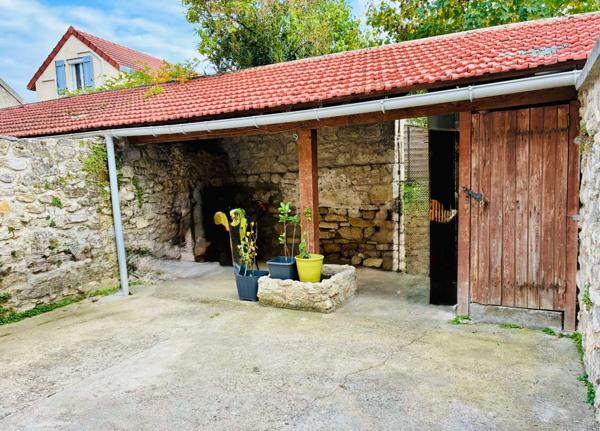 Maison de ville lumineuse avec jardin arboré – Quartier Bouillant - 5 pièces CREPY EN VALOIS (60)