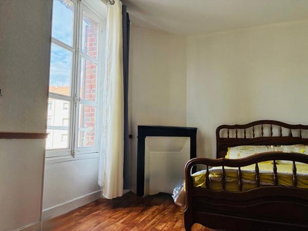 Maison de ville lumineuse avec jardin arboré – Quartier Bouillant - 5 pièces CREPY EN VALOIS (60)