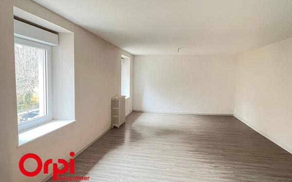 Appartement à louer    4 pièces • 104 m2 Saulxures-sur-Moselotte