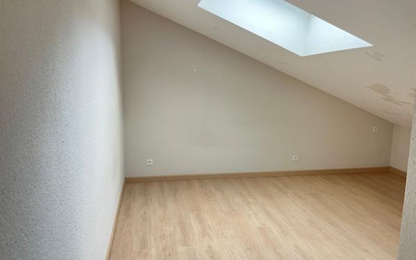 Appartement à louer    4 pièces • 104 m2 Saulxures-sur-Moselotte