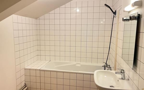 Appartement à louer    4 pièces • 104 m2 Saulxures-sur-Moselotte