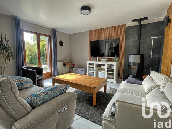 Maison traditionnelle 9 pièces de 230 m² à Préaux (76160)