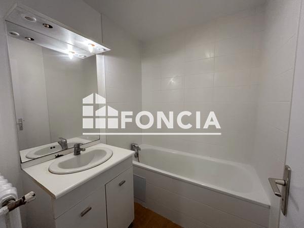 Location Appartement 3 pièces 84.15 m² - 8 RUE DU TELEGRAPHE Brest 29200