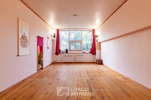 Bâtiment industriel rénové avec volumes exceptionnels et potentiel d’aménagement