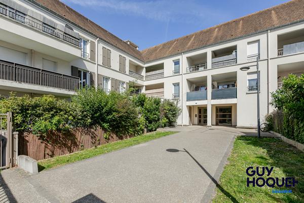 Appartement  3 pièce(s) avec terrasse  de dans  un secteur calme et verdoyant à Lieusaint (77127)